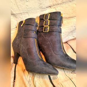 My feet are too big....🫣🤭